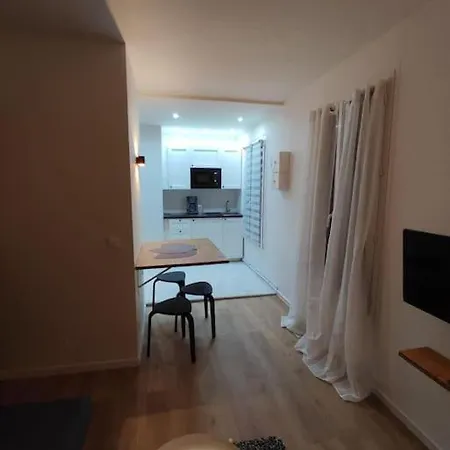 아파트 Petit Cocon A 15 Minutes De Paris *
